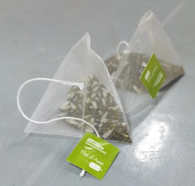 Máy đóng gói trà kim tự tháp túi lọc Máy đóng gói trà kim tự tháp túi lọc